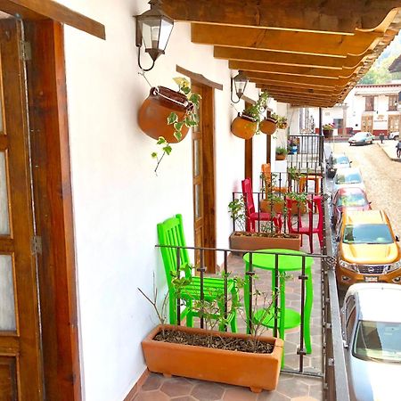 Hotel Valle Bonito, Valle De Bravo Exterior photo